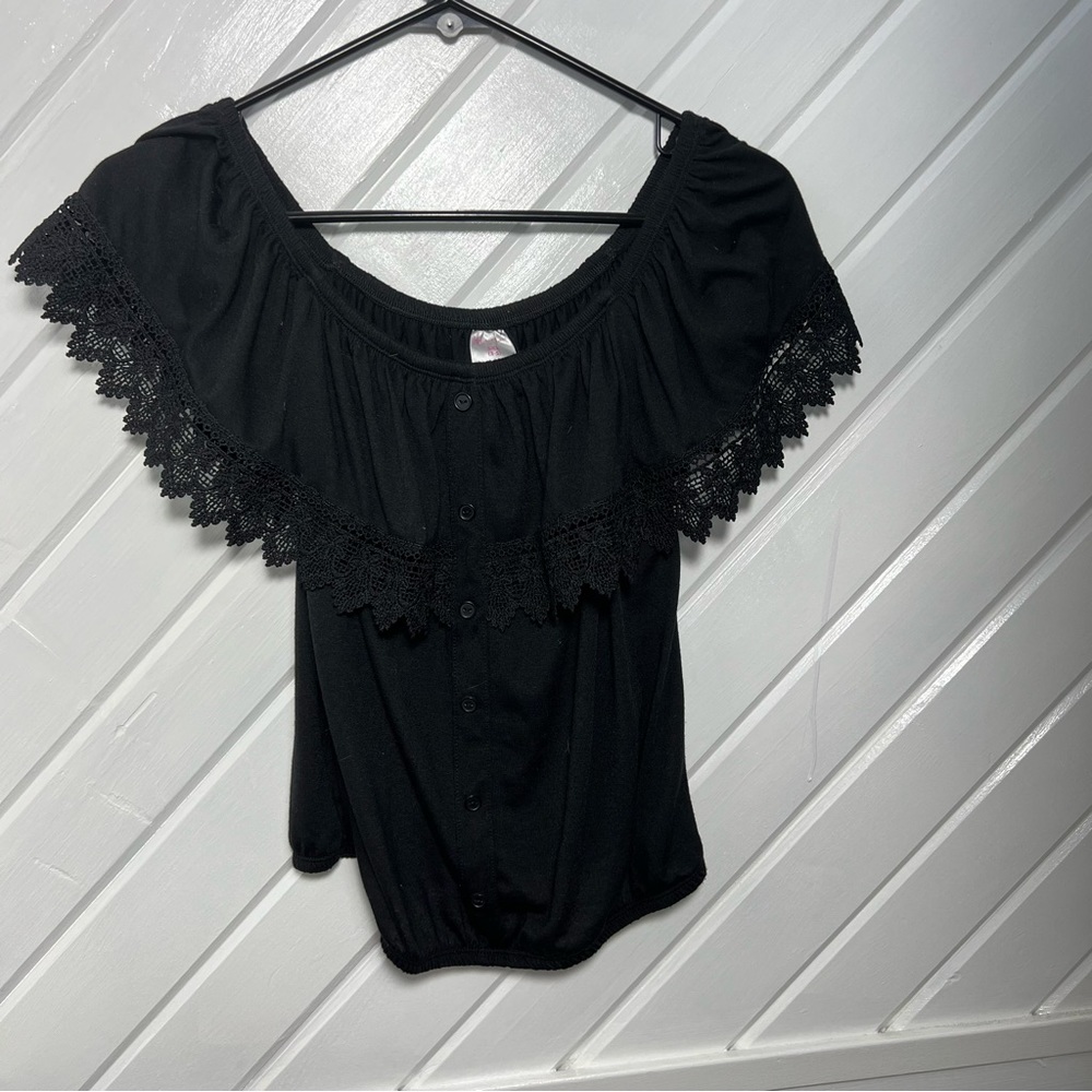 No Boundaries Black Shoulderless top S